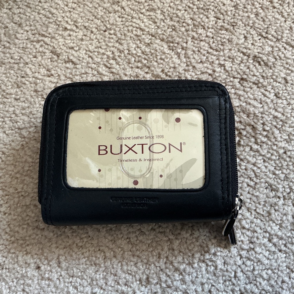 Buxton Black Genuine Leather Double Zip Accordion Card Case.
